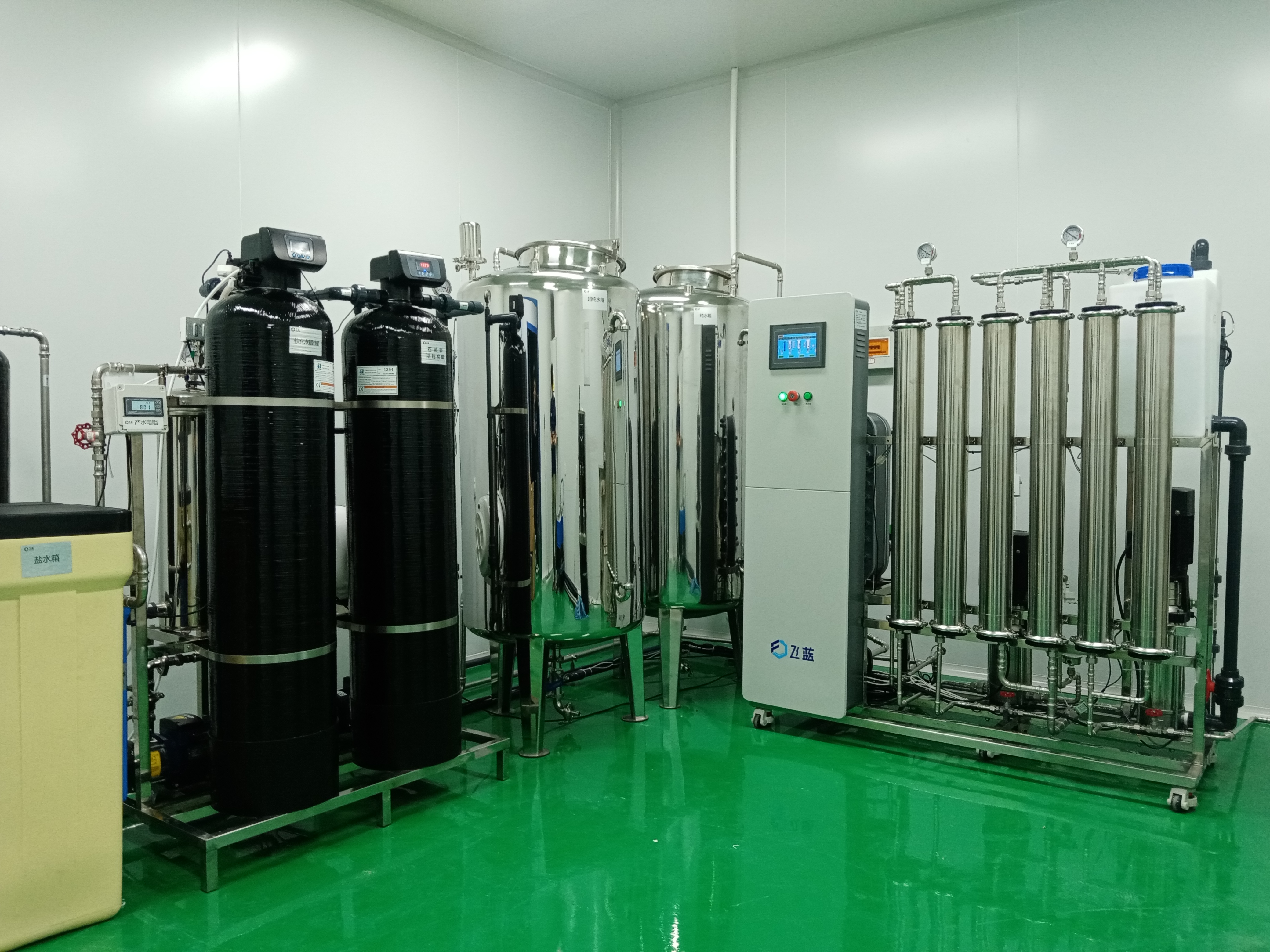 试剂车间用集中供水设备，双级反渗透EDI超纯水机安装实景
