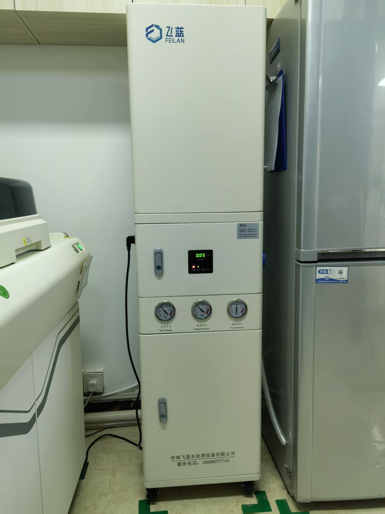 济南市区医院检验科40L水机安装完成